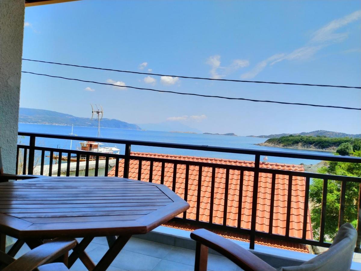 Gianni'S Apartment By The Sea 阿莫利亚尼岛 外观 照片